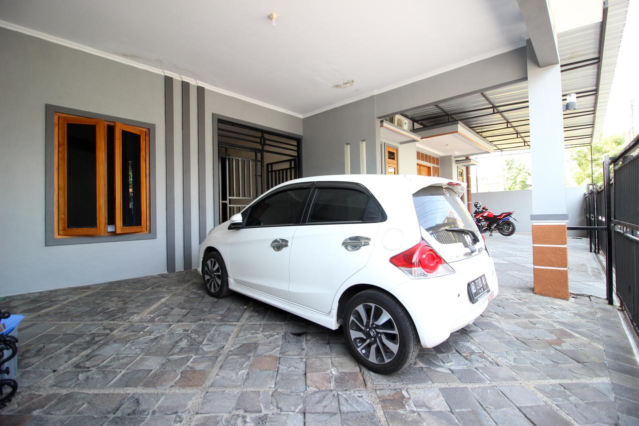 Reddoorz Plus Near Stie Ykpn 2 Maguwo Dış mekan fotoğraf