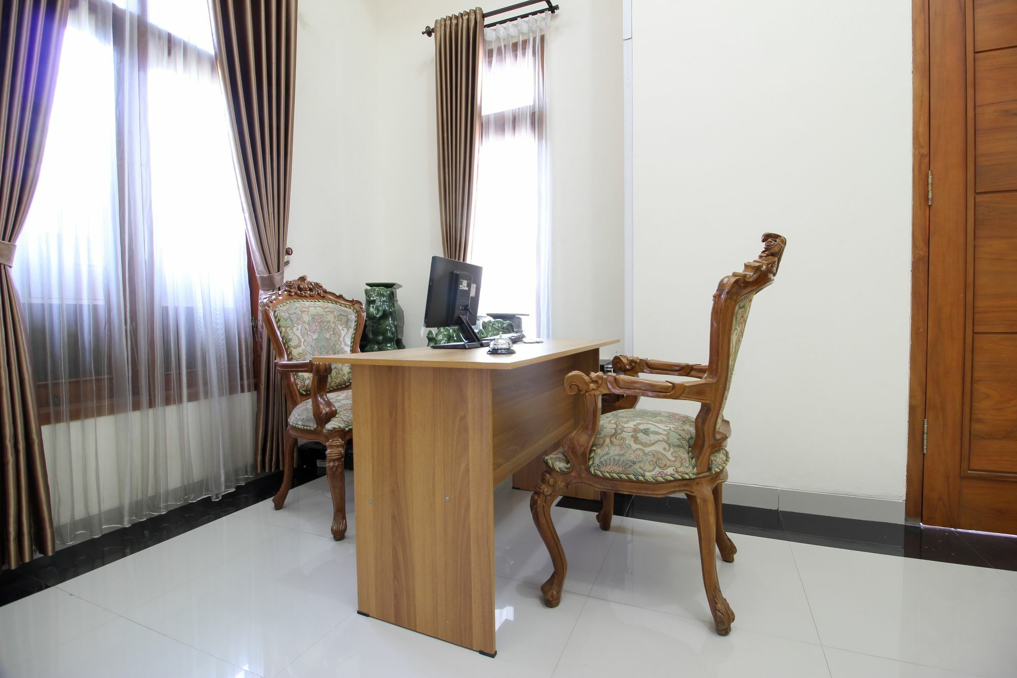 Reddoorz Plus Near Stie Ykpn 2 Maguwo Dış mekan fotoğraf